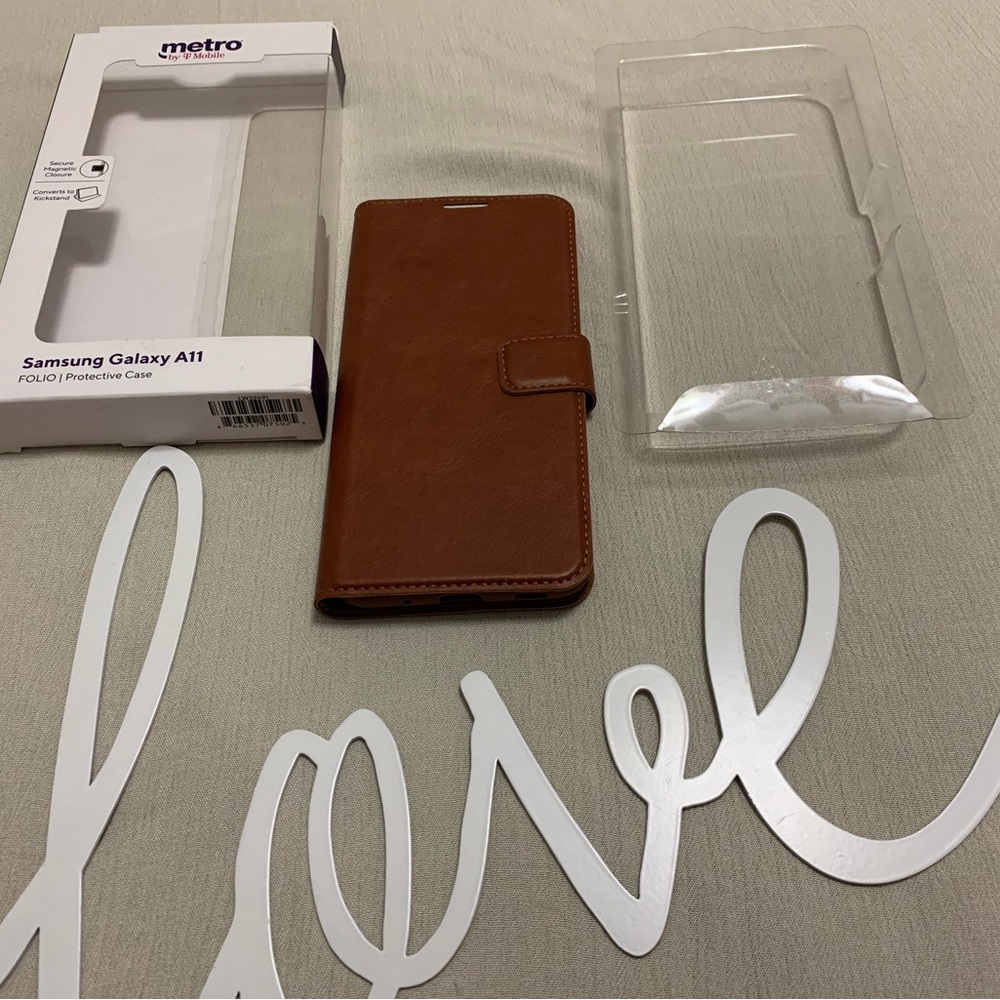 Samsung Galaxy A11 FOLIO | Protective Case Metro by T-Mobile